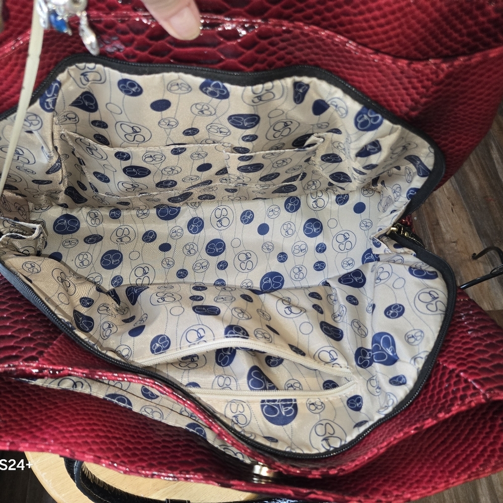 SAMANTHA BROWN - TOTE- Weekender - elegant Red and Black Croc Embossed Gold - Picture 12 of 16